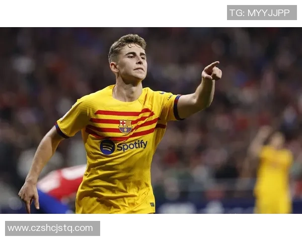 从球场新星到世界巨星：探索足球球员如何从青训出道到国际舞台崭露头角