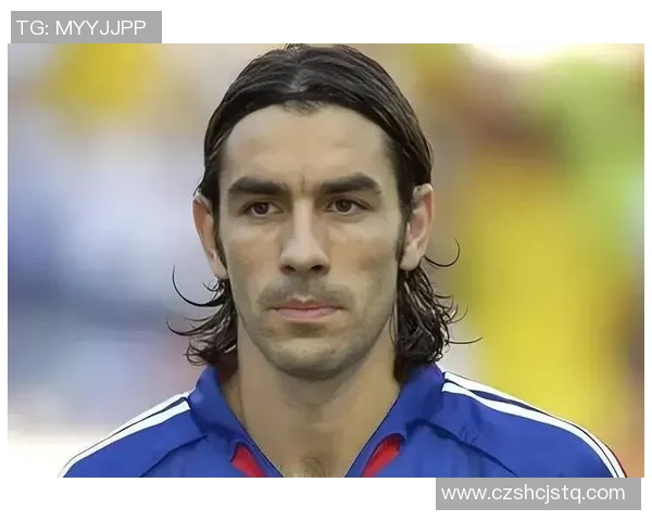 全球足球巨星风采展示：世界十大足球球星肖像首次集结