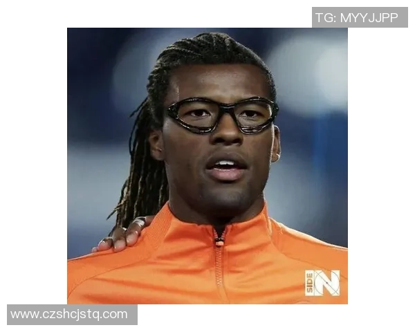 四大足球球星头像背后的传奇故事与荣耀时刻解析