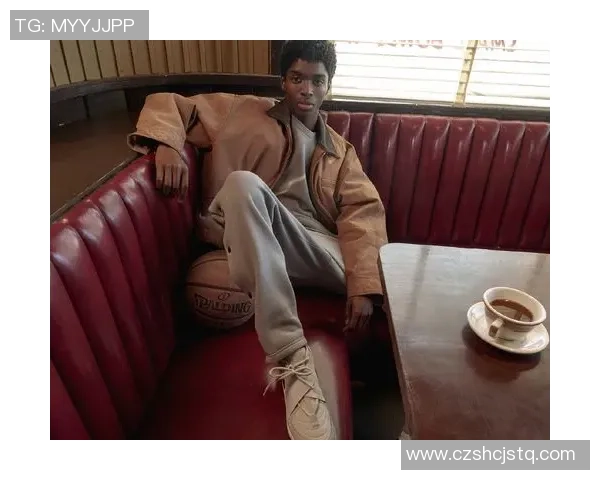 球星将足球视为挚爱情人背后隐藏的心路历程与深刻情感