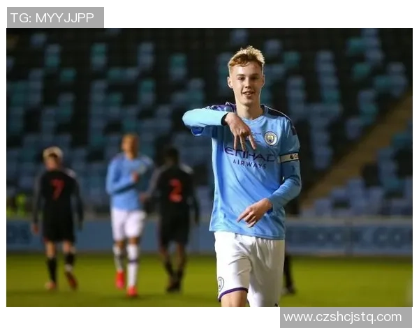 聚焦足球新星布兰登成长之路与赛场辉煌瞬间解析